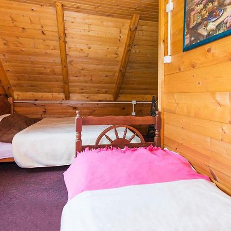 Lovcen Mountain Cottages Njegusi Bilik gambar