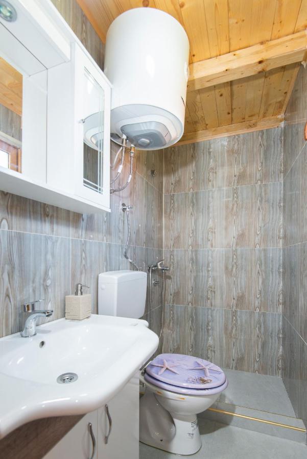 Lovcen Mountain Cottages Njegusi Luaran gambar