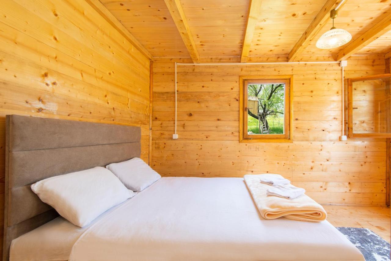 Lovcen Mountain Cottages Njegusi Luaran gambar