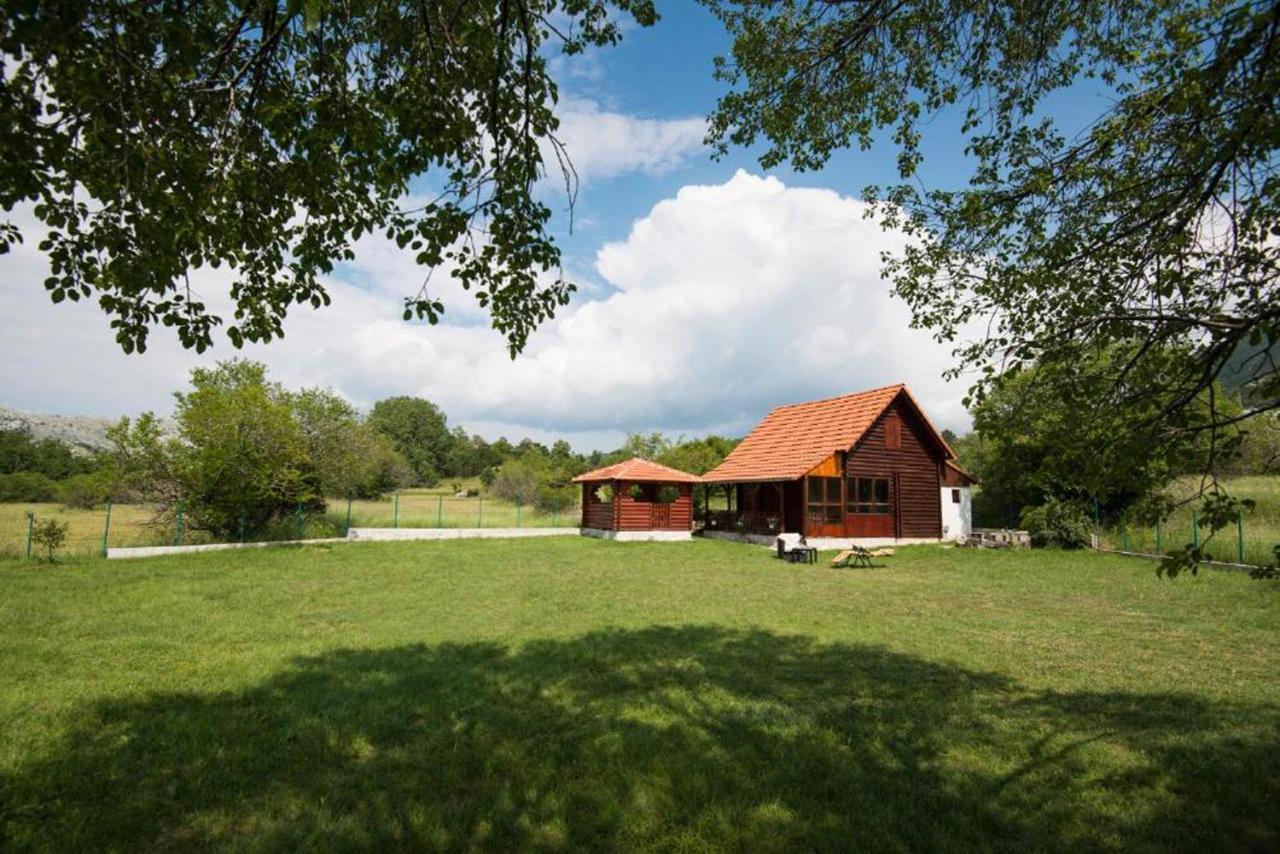 Lovcen Mountain Cottages Njegusi Luaran gambar